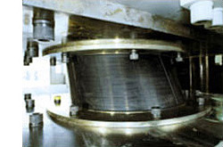 Example of base isolation bearing